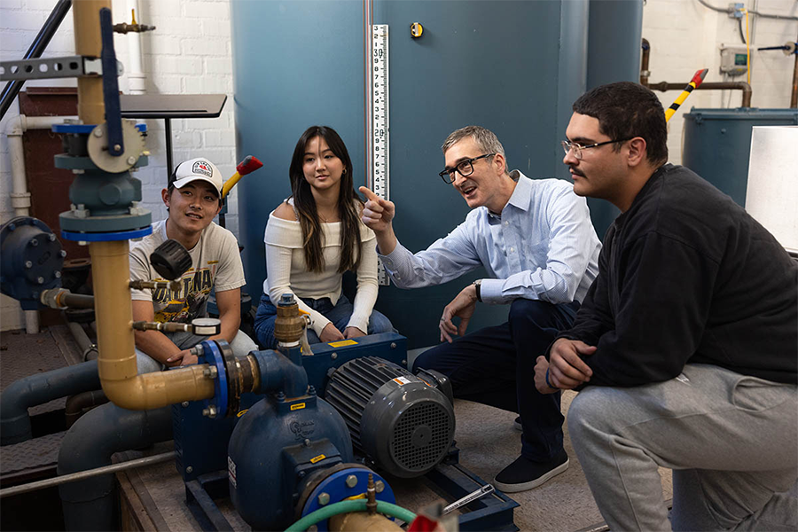 John Petrie teaching civil and environmental engineering at LMU